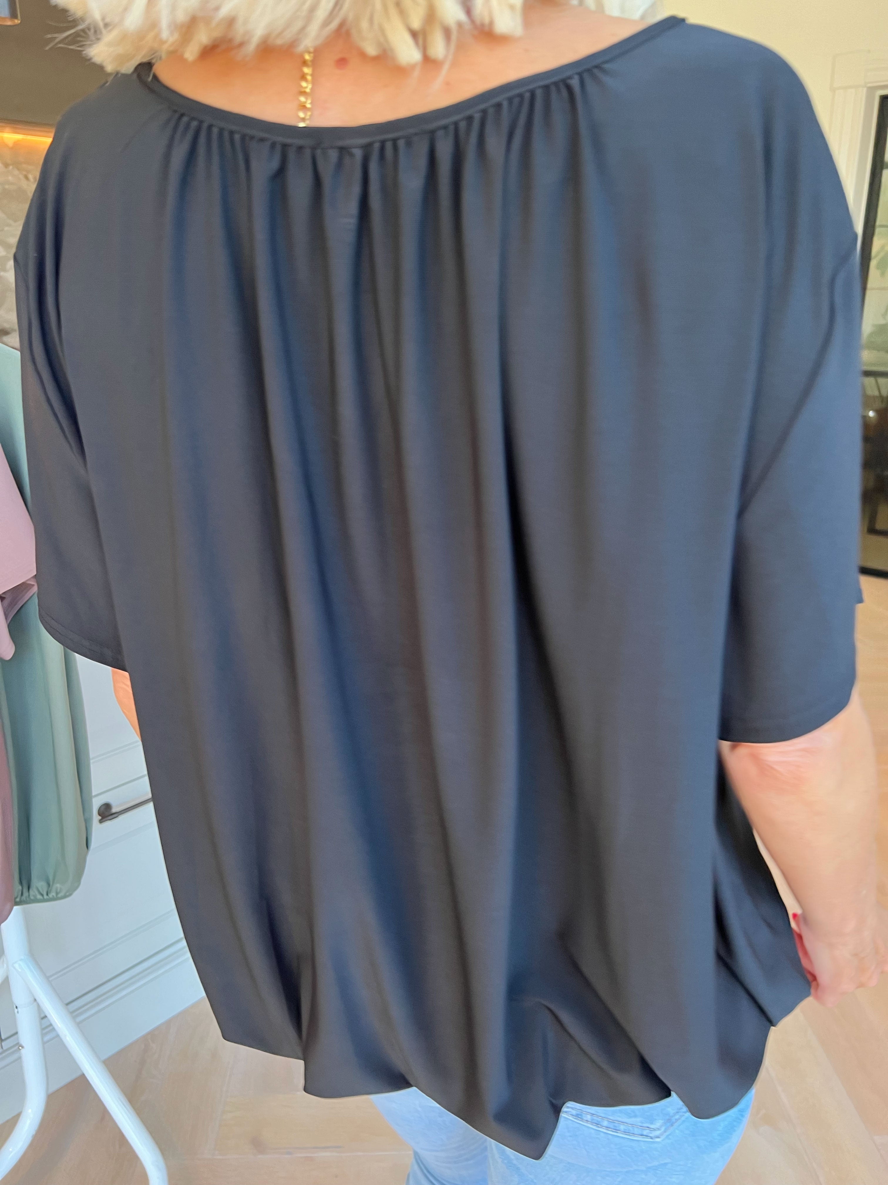 Miracle Basic – Den härligaste bas-t-shirten med elastisk nederkant